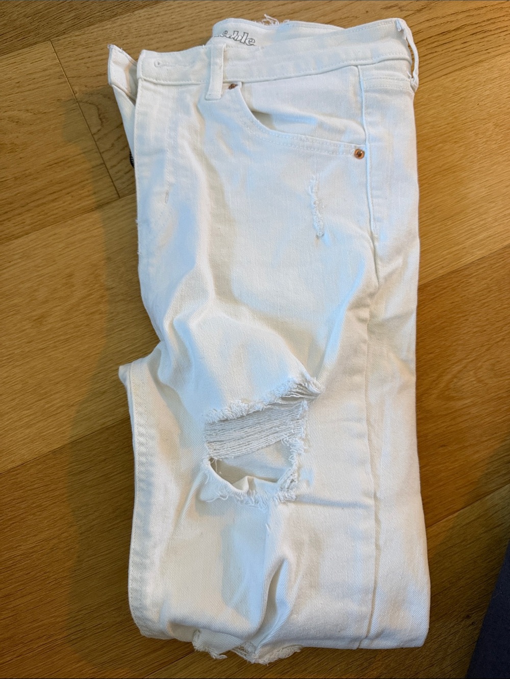 White Distressed Women's Jeans